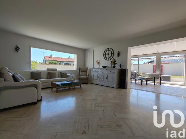 Maison à vendre 6 pièces 216 m² Le May-sur-Èvre
