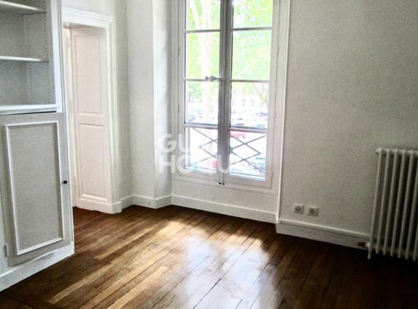 Bel Appartement ancien rénové à Versailles