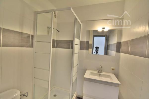 A LOUER A L'ANNEE - STUDIO NON MEUBLE AVEC BALCON - 66750 SAINT CYPRIEN PLAGE - REGION OCCITANIE - PYRENNEES ORIENTALES