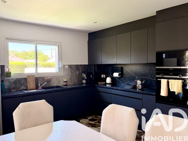 Maison à vendre 5 pièces 103 m² Tonnay-Charente