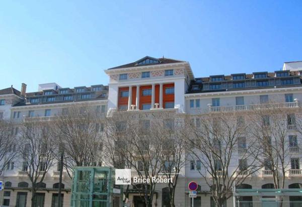 Bureaux à louer Lyon 6ème Brotteaux terrasse privative dans immeuble art déco