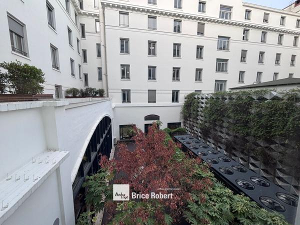 Bureaux à louer Lyon 6ème Brotteaux terrasse privative dans immeuble art déco