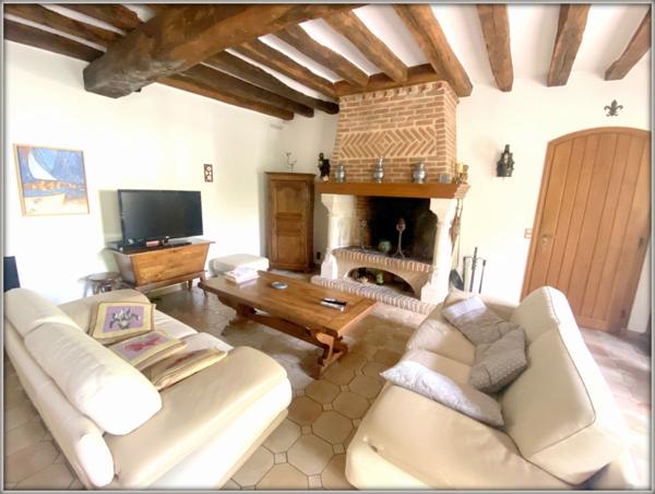 Dpt  (93), à vendre  maison P6 de 255 m² - Terrain de 808,00 m²