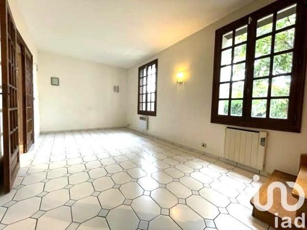 Pavillon 4 pièces de 80 m² à Paray-Vieille-Poste (91550)