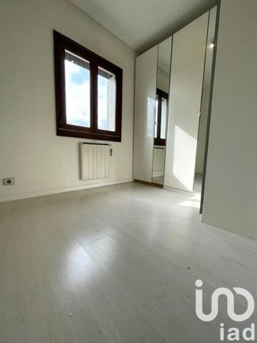 Pavillon 4 pièces de 80 m² à Paray-Vieille-Poste (91550)