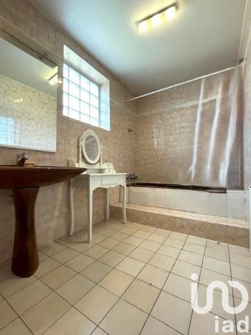 Pavillon 4 pièces de 80 m² à Paray-Vieille-Poste (91550)