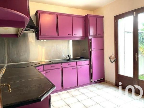 Pavillon 4 pièces de 80 m² à Paray-Vieille-Poste (91550)