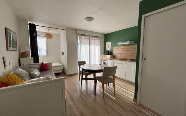 Appartement à louer    1 pièce •  Saint-Jean