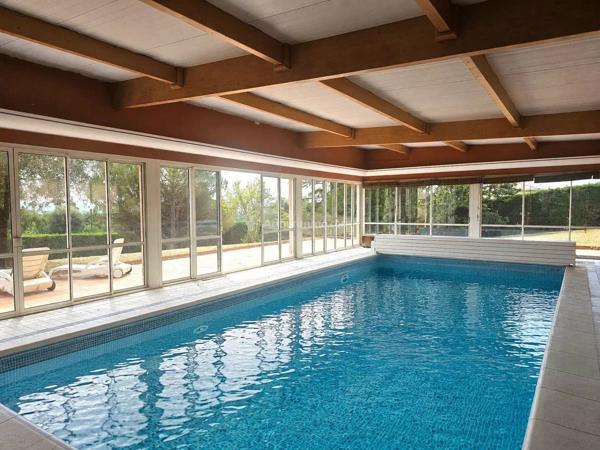 Vente                                                      Maison
                        
                     8 pièces                      262 m2                     à Lescure-d'Albigeois