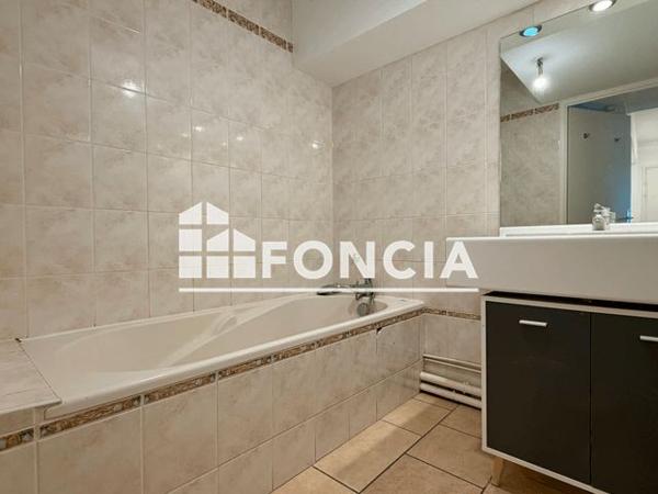 À vendre Appartement 3 pièces 67 m² - ÉChirolles 38130