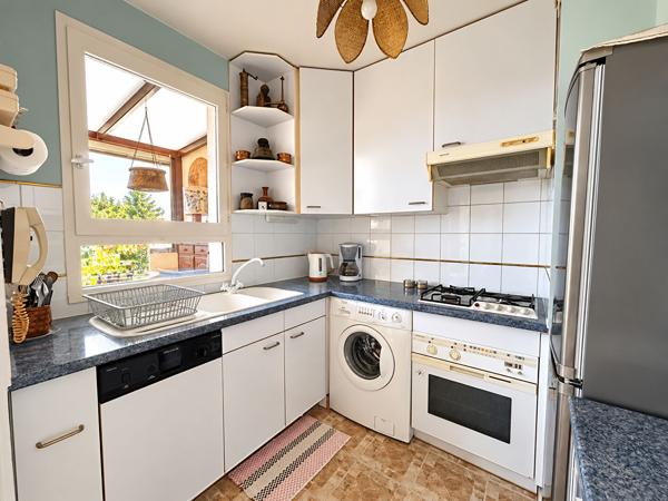 NANTERRE - 2 PIÈCES ÉVOLUTIF EN 3 PIÈCES AVEC BALCON ET BOX