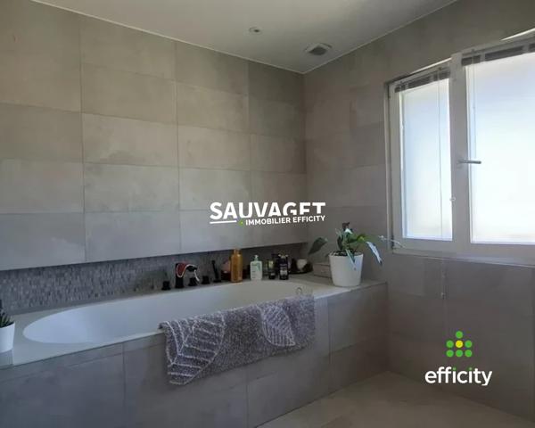 Maison 5 pièces - 143 m² Bien prestige