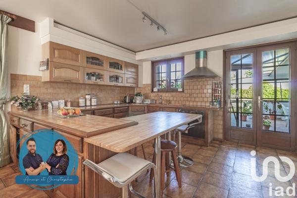 Maison 6 pièces de 182 m² à Épernon (28230)