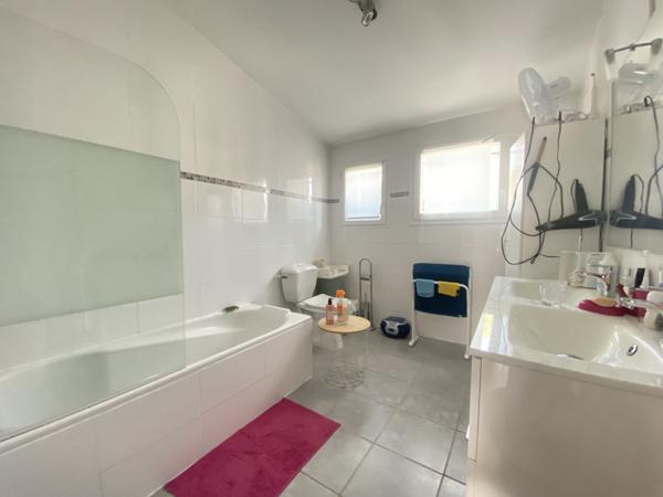 La Teste de Buch ! Maison 5 pièces de 112 m2, piscine, double garage, parcelle 538 m2
