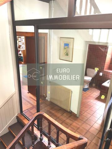 Maison de ville en pierre, garage, cour de 65 m² - 6 chbres, grenier - GIRONDE (33) - NOUVELLE AQUITAINE
