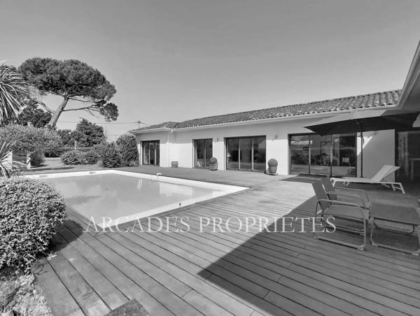 Très belle villa contemporaine de plain-pied – Prestations de qualité – Environnement privilégié