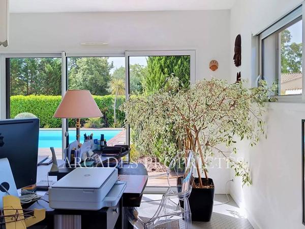 Très belle villa contemporaine de plain-pied – Prestations de qualité – Environnement privilégié