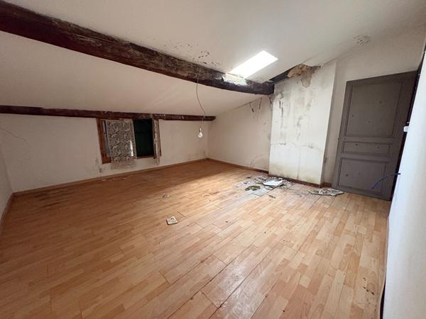 Maison Quillan fort potentiel