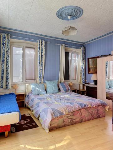 Maison de caractère – 180 m² – 8 pièces
