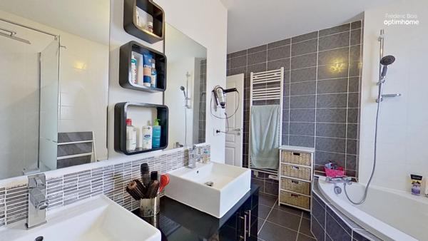 Maison familiale récente avec jardin plein sud – Secteur résidentiel calme