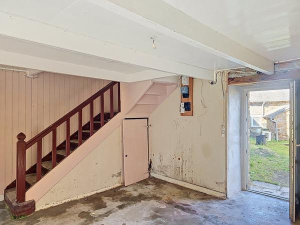 Maison
         6 pièces
        - 100 m² Bien prestige 500 000 € *