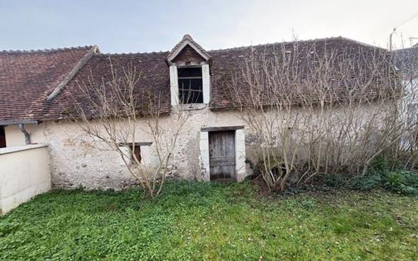 Maison à vendre    2 pièces •  Selles-sur-Cher