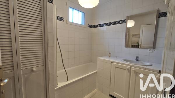 Appartement à vendre 3 pièces 65 m² Carnoux-en-Provence