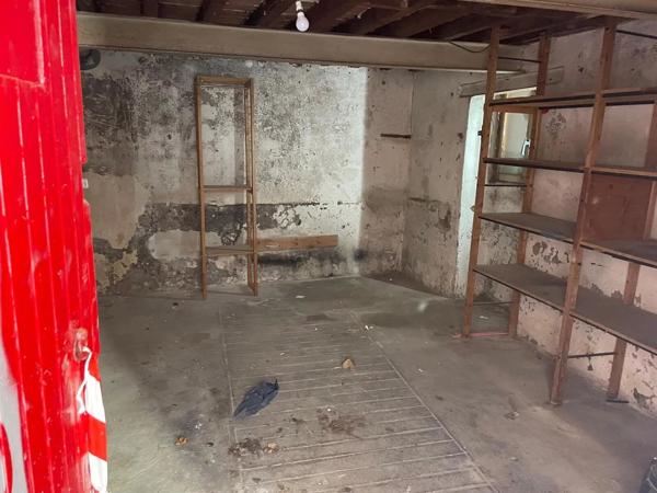 Location                                                      Garage
                        
                                         22 m2                     à Perpignan