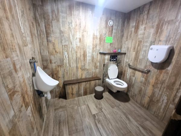 ST-PIERRE D'OLÉRON, emplacement N°1, A Vendre Bar à bières et Tapas d'ambiance esprit Pub irlandais