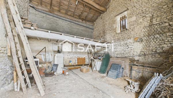 VIE DE PLAIN-PIED, 3 CHAMBRES JARDIN 1015 M² + DÉPENDANCES