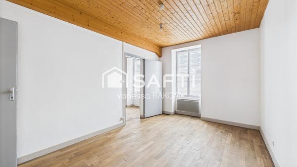 VIE DE PLAIN-PIED, 3 CHAMBRES JARDIN 1015 M² + DÉPENDANCES