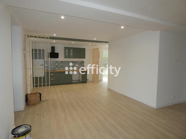 Maison
         4 pièces
        - 95 m² 171 000 € *