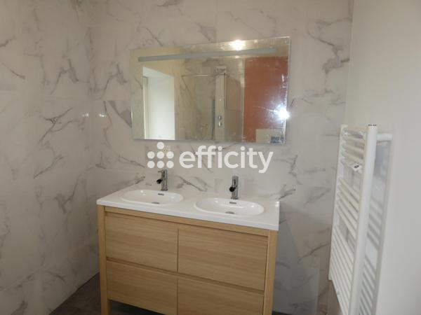 Maison
         4 pièces
        - 95 m² 171 000 € *