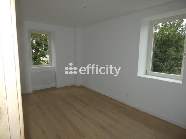 Maison
         4 pièces
        - 95 m² 171 000 € *
