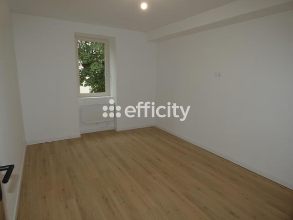 Maison
         4 pièces
        - 95 m² 171 000 € *