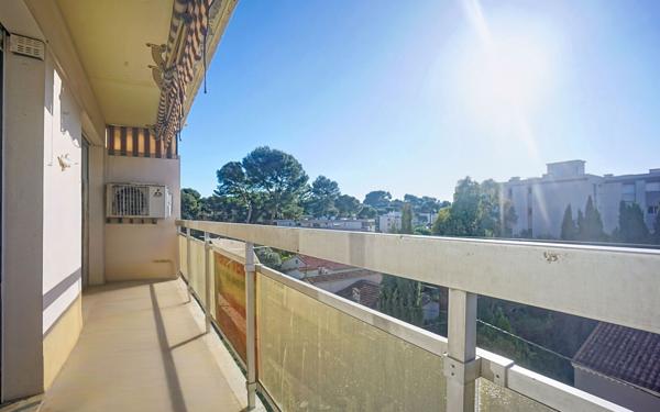 Appartement à vendre    4 pièces • 74,59 m2 Le Cannet