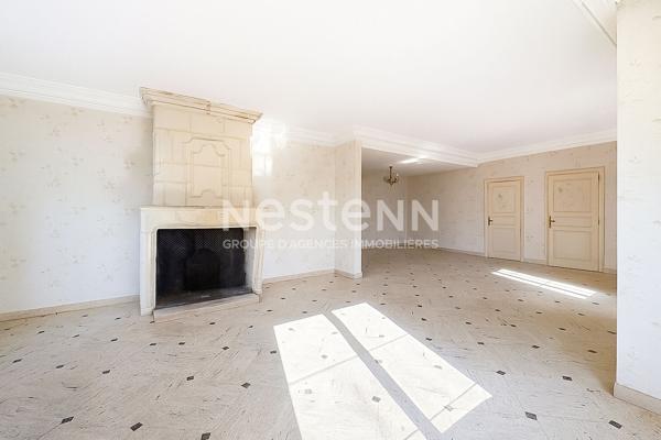 Maison spacieuse à vendre à Challans - 4 chambres et jardin!