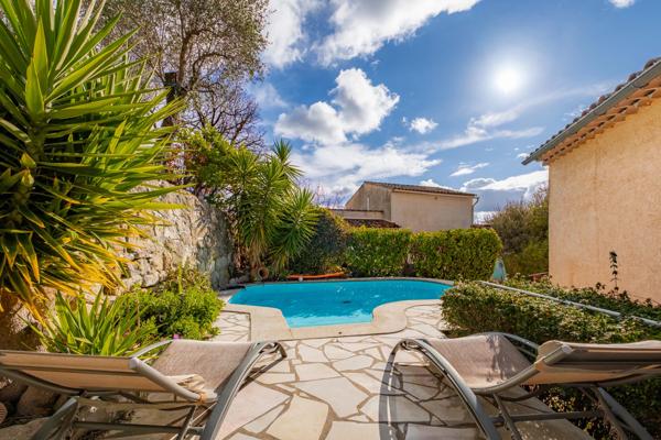 Maison 6 pièces - 160 m² Exclusivité efficity