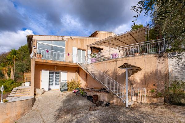 Maison 6 pièces - 160 m² Exclusivité efficity