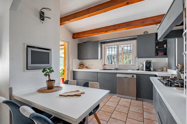 Maison 6 pièces - 160 m² Exclusivité efficity