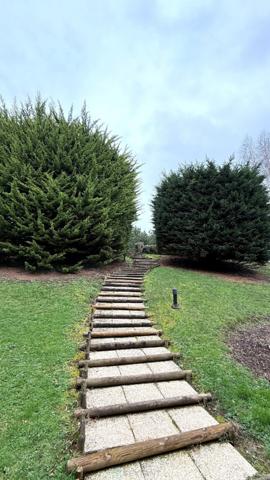 COUP DE CŒUR À 4 KM DE DEAUVILLE – CHARMANT STUDIO EN REZ-DE-JARDIN