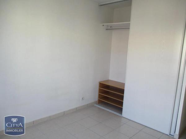 Appartement à louer 3 pièces 60.55m² Nîmes (30900)