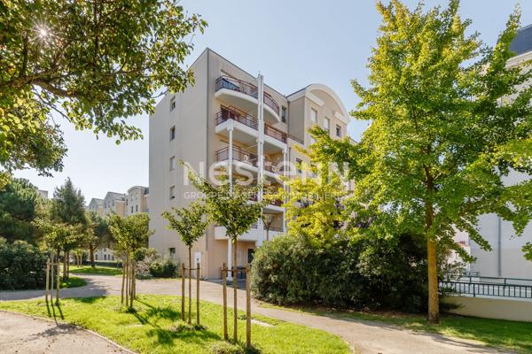 Appartement Les Sables D Olonne centre ville 3 pièces 64.18 m² ascenseur terrasse cave parking