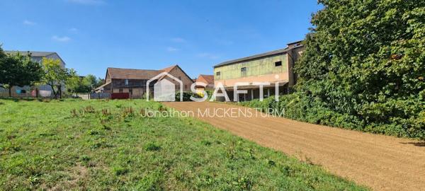 ENSEMBLE FONCIER DE 3 392 M² AVEC BÂTIMENT EXISTANT