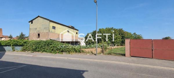 ENSEMBLE FONCIER DE 3 392 M² AVEC BÂTIMENT EXISTANT