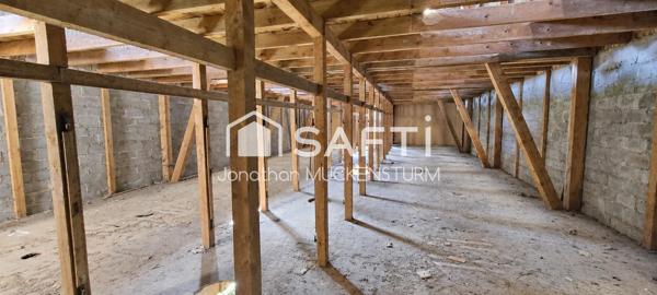 ENSEMBLE FONCIER DE 3 392 M² AVEC BÂTIMENT EXISTANT
