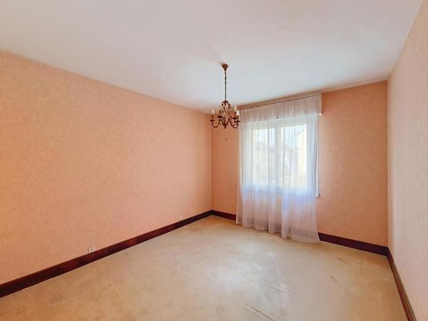 LANESTER : Immeuble de rapport - 3 appartements avec garages