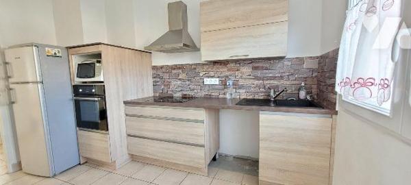 APPARTEMENT A VENDRE DUNKERQUE 59 ! Appartement traversant idéalement situé à Dunkerque, à prox...