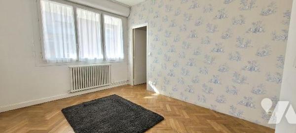 APPARTEMENT A VENDRE DUNKERQUE 59 ! Appartement traversant idéalement situé à Dunkerque, à prox...