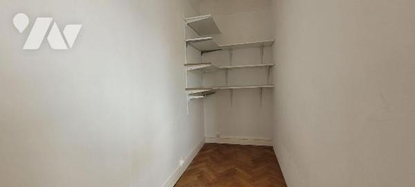 APPARTEMENT A VENDRE DUNKERQUE 59 ! Appartement traversant idéalement situé à Dunkerque, à prox...